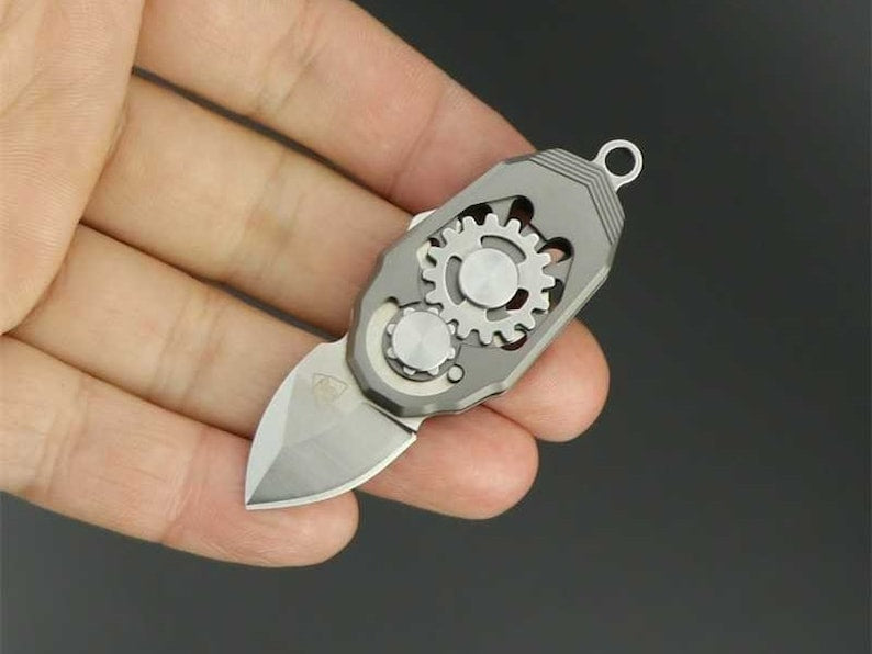 Mini deals keyring knife